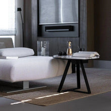 Laden Sie das Bild in den Galerie-Viewer, Akku-Tischleuchte One Table